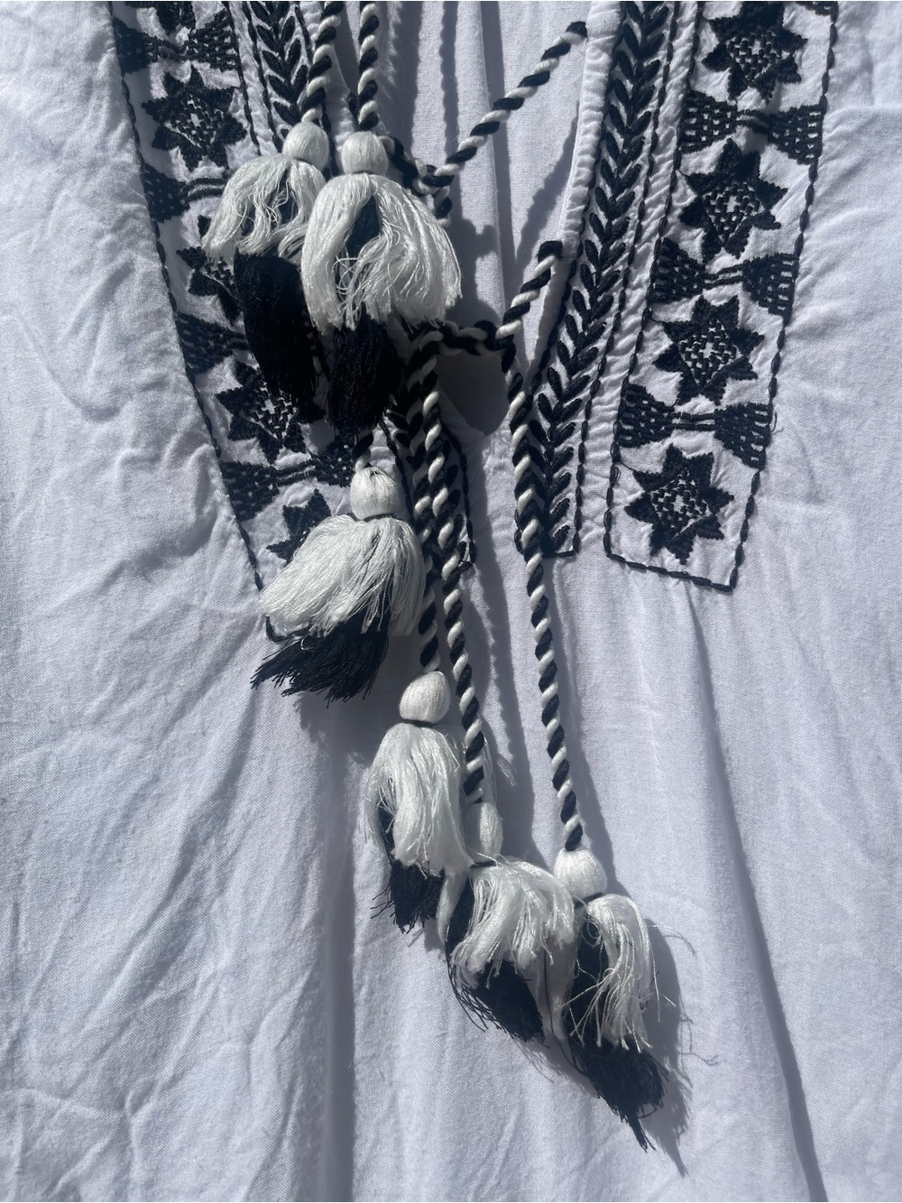 blue island White Tunic with Black Embroidered Trim Size M - Picture 5 of 14